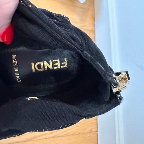 Fendi Mesh Sandals Peep-toe Criss-cross Straps Bow Accent Sz 37 Black Stilettos - Picture 4 of 13